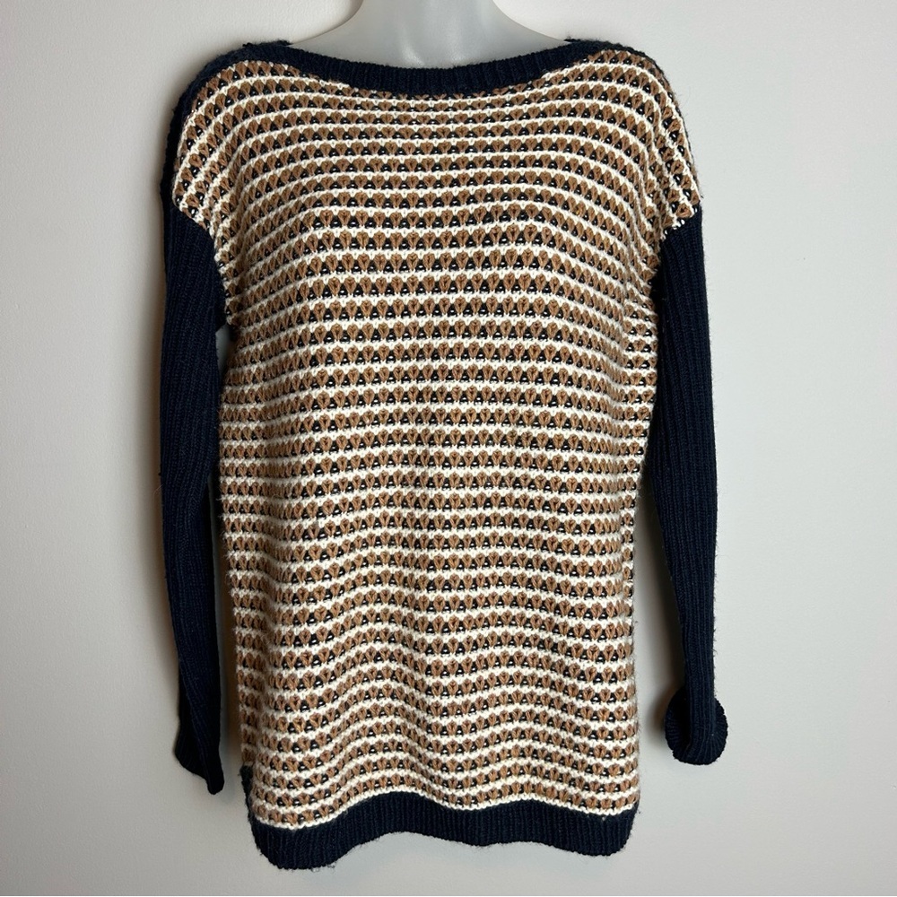 Talbots Navy and Cream Boat Neck Patterned Knit Sweater Size Medium